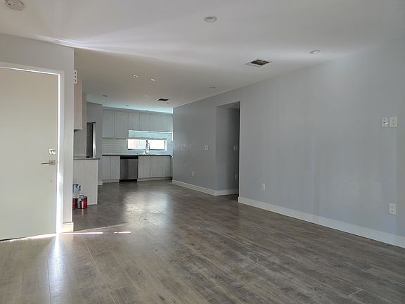 2nd image of 1859 W 25th St
