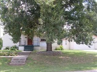 1115 W Pine St, El Reno, OK 73036