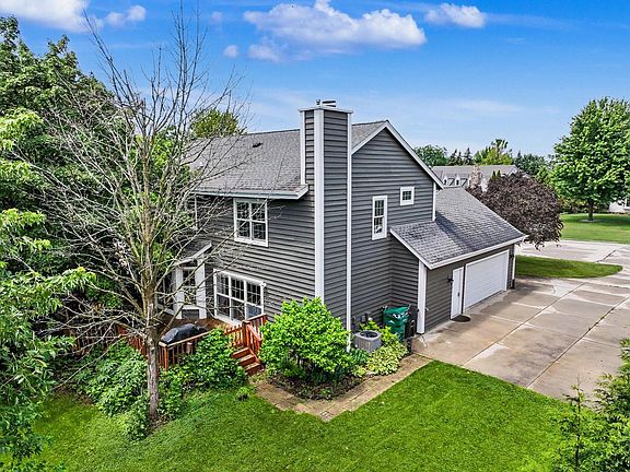 2nd image of N51W16945 Fair Oak PARKWAY
