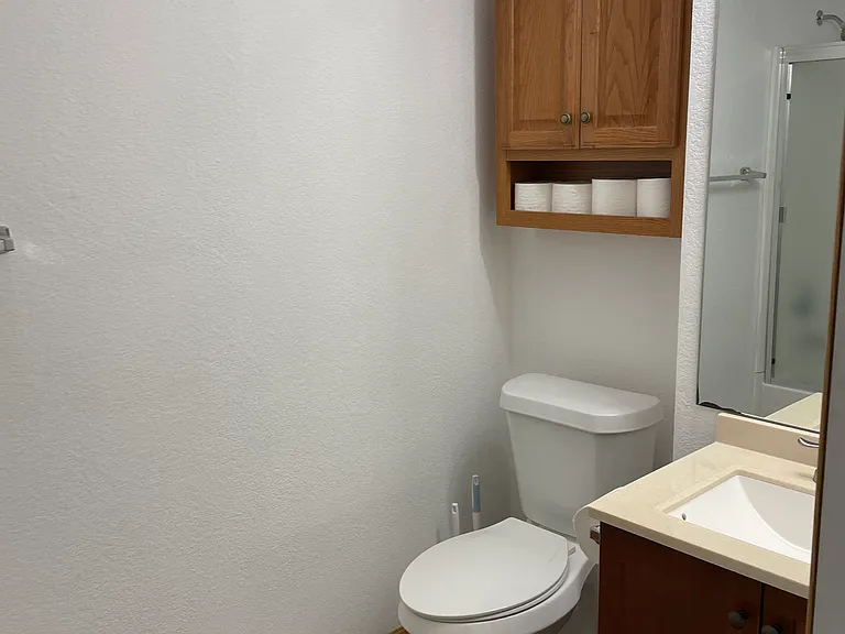 1221 University Ave #D102 — Photo 6