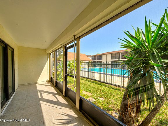 3rd image of 430 Breakwater Dr APT 29