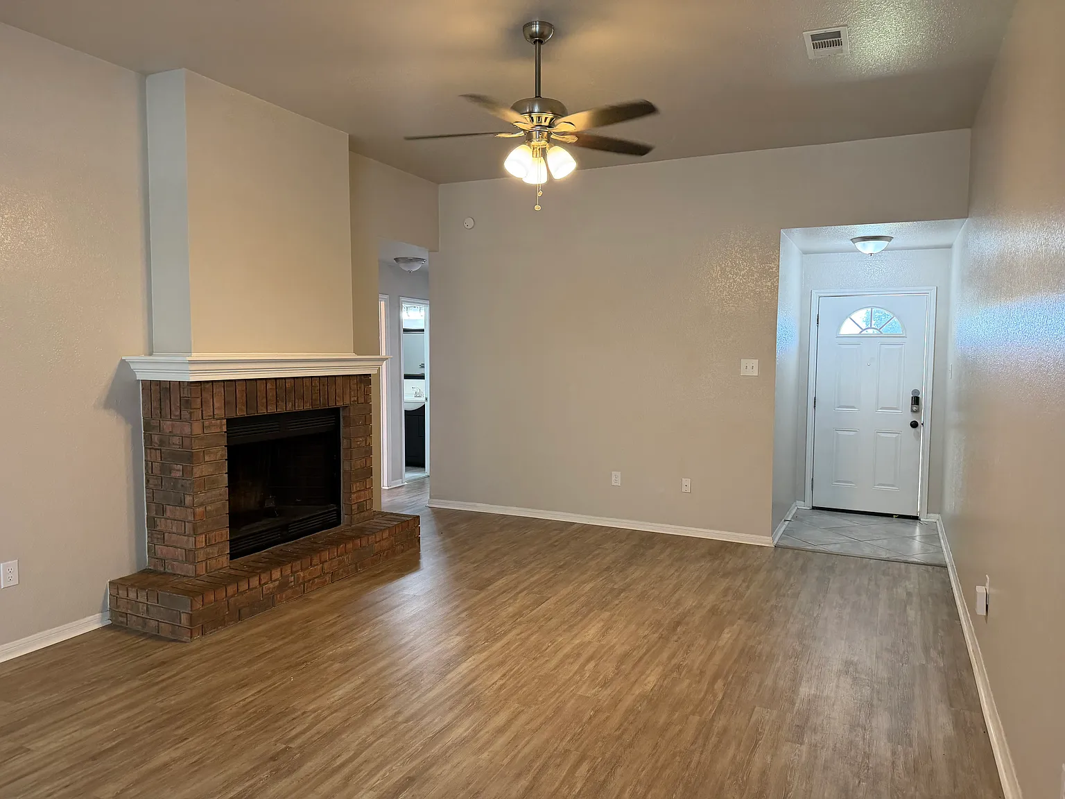3 bed, 1458 sqft, $1,510 — Photo 2