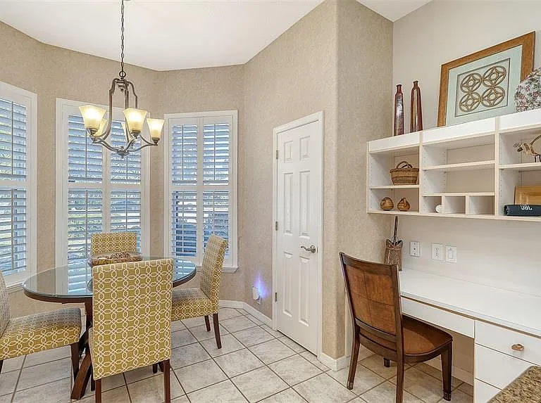 5811 White Oak Bayou Ct — Photo 12