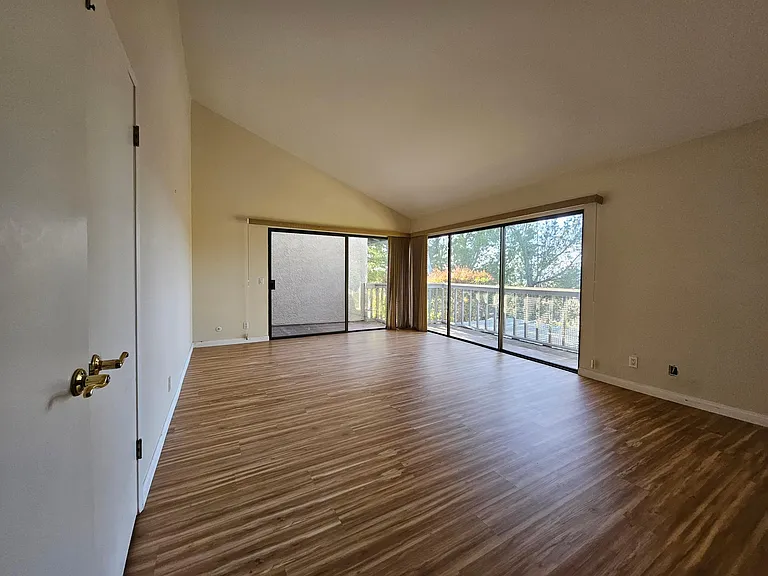 6549 E Paseo Diego — Photo 3
