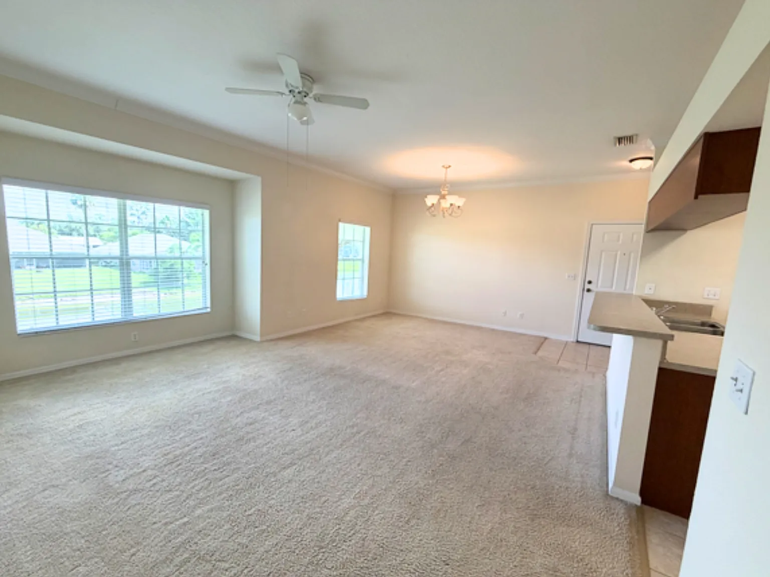 2 bed, 1017 sqft, $1,500 — Photo 4