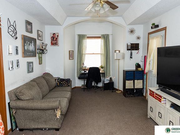 2nd image of 709 N Platte Ave