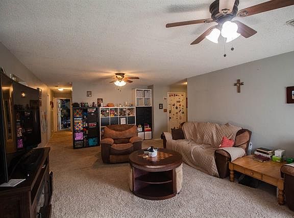 4th image of 1851 Oak Grove Pl
