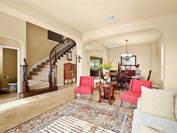4th image of 9917 Peakridge Dr