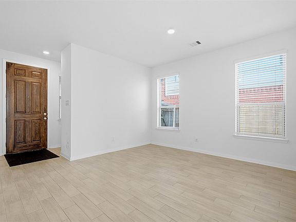 4th image of 10318 Mount Winchell Dr