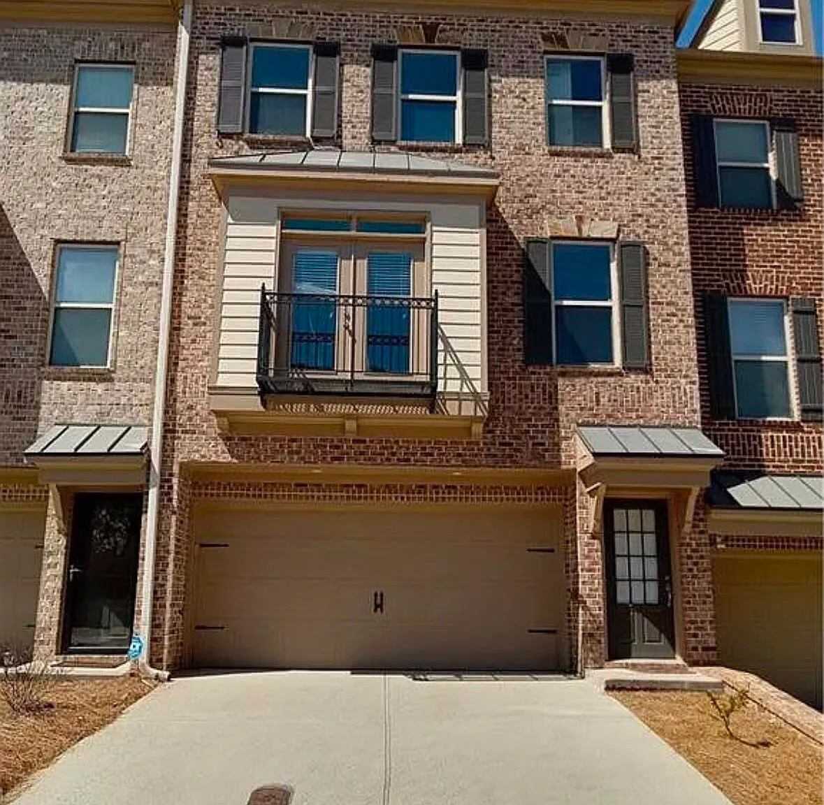 4 bed, 7.0 bath, 2310 sqft, $3,550 — Photo 1