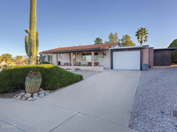 950 S Abrego Dr, Green Valley, AZ 85614