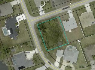 2 Wateing Place, Palm Coast, FL 32164