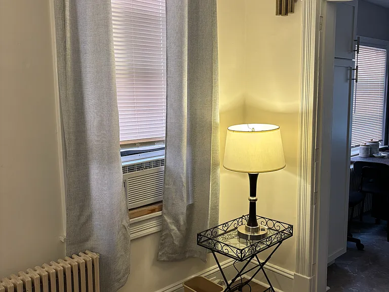 217 S Queen St #2 — Photo 11