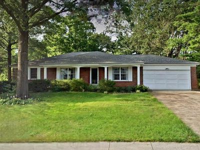 4551 Vallarta Dr, Saint Louis, MO, 63128