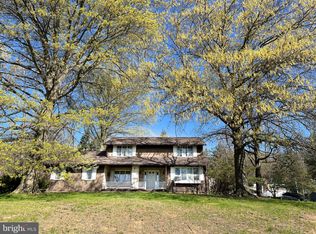 611 Summit Dr, Lewistown, PA 17044