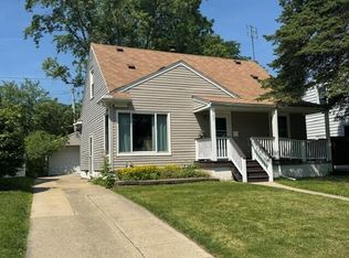 907 Bruce St, Ann Arbor, MI 48103