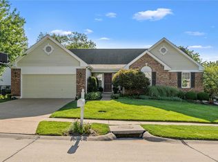 636 Loehr Estates Dr, Ballwin, MO