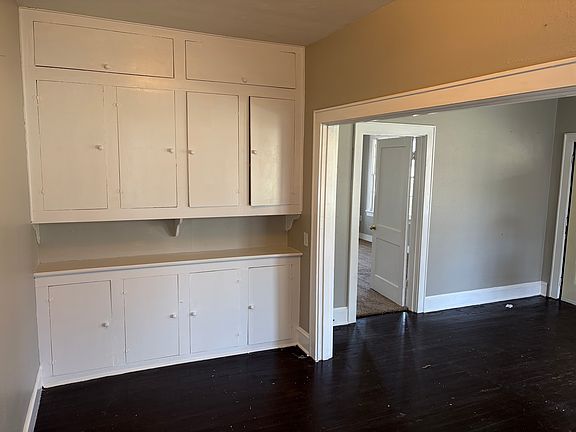 4th image of 141 Olive St #141