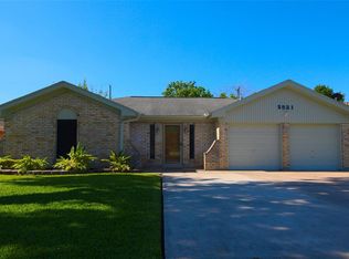 2521 32nd Ave N, Texas City, TX 77590