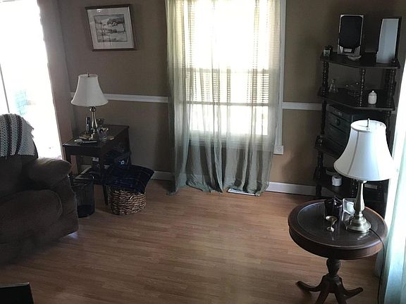 5th image of 1352 Sheffield Ave