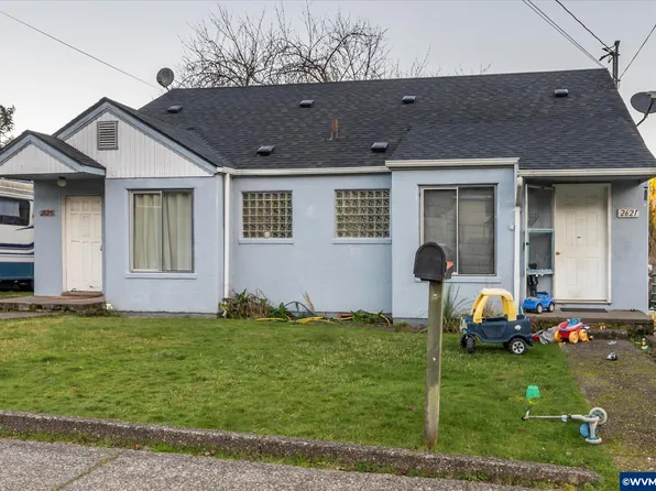 2621 Bowman Rd, Reedsport, OR 97467
