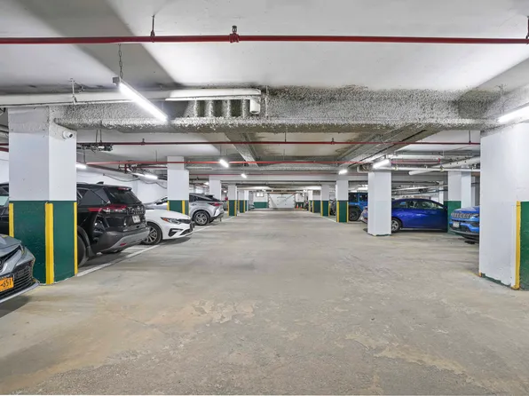 2650 Ocean Parkway image 16 of 19