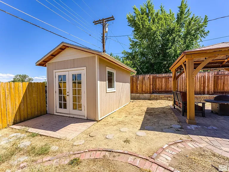 1040 Munley Dr — Photo 21