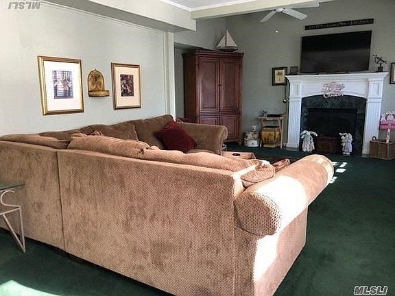 3rd image of 150 Montrose Dr