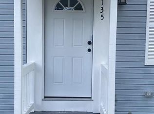 135 Santa Barbara St, Springfield, MA 01104