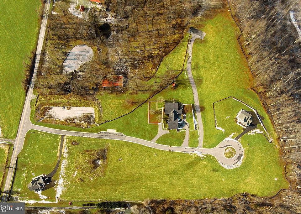 1st image of Kimberly Ann Ct