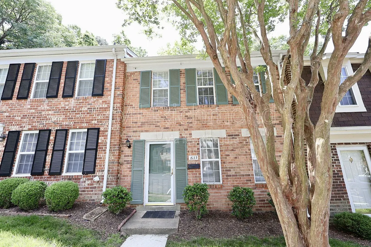 Building Photo - 1623 Congressional Ct