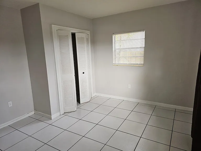 2922 Shore Dr — Photo 20