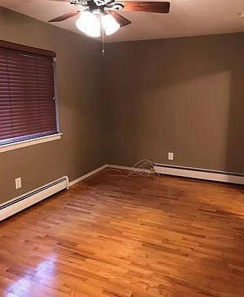 5th image of 8 Charles Ln APT 1F