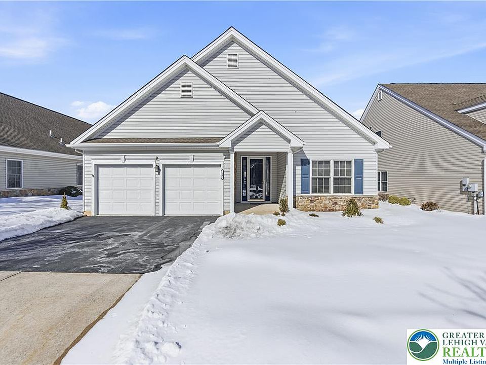 1st image of 18 Devonshire Dr