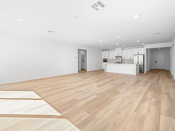 6 web or mls Lennar 601 S Cecita Way 6