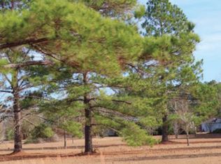 1130 Fisher Rd, Saint Pauls, NC 28384