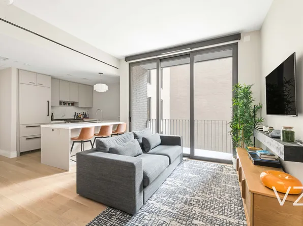 540 6th Avenue image 1 of 18