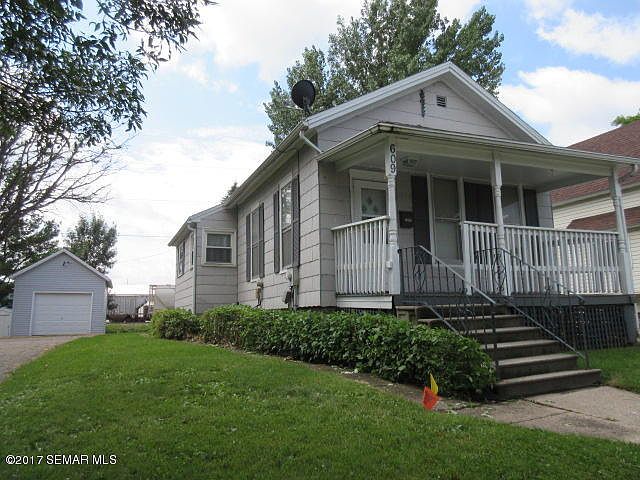 1st image of 609 Elm Ave W
