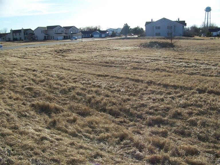 1st image of Lot Royal Ave