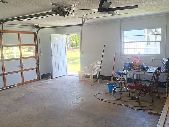 5th image of 127 Behm Cir