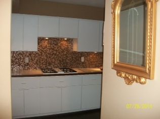 5742 Springwater Ln, West Bloomfield, MI 48322