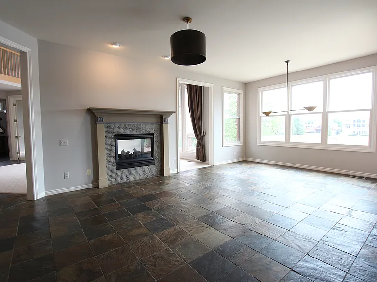 18547 Clairmont Cir E — Photo 12