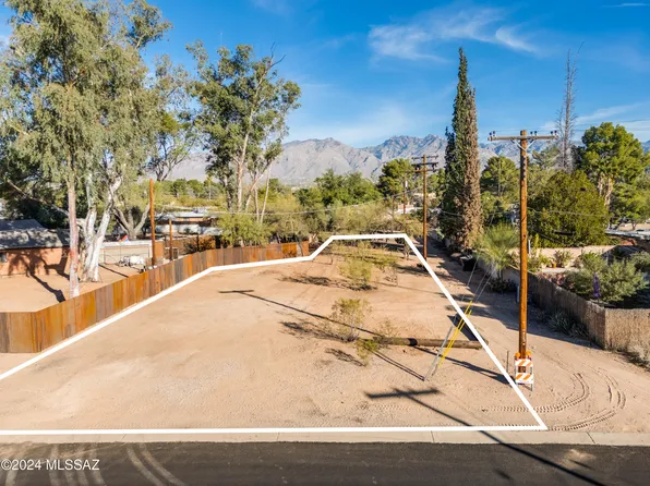 5939 E Seneca St #A, Tucson, AZ 85712
