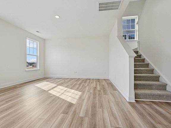 3rd image of 1408 Green Cypress Dr