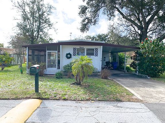 4th image of 38 Sophie Ave
