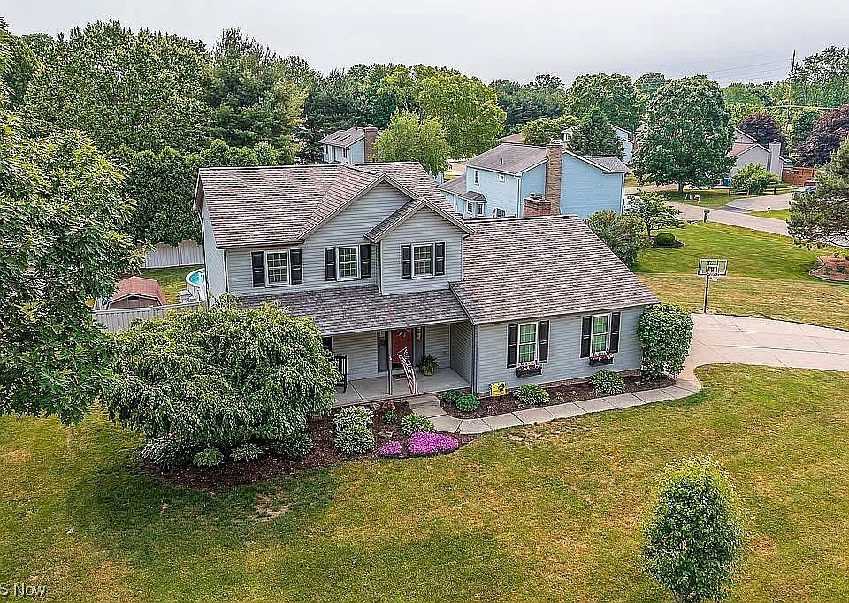 1st image of 7977 Chablis Dr NW