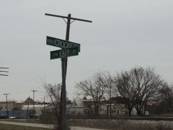 3209 Crockett St, Greenville, TX 75401