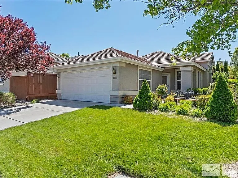 9725 Cattail Cir — Photo 1