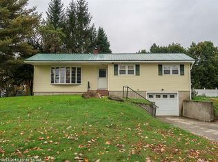 1 W Hill Rd, Gardiner, ME 04345