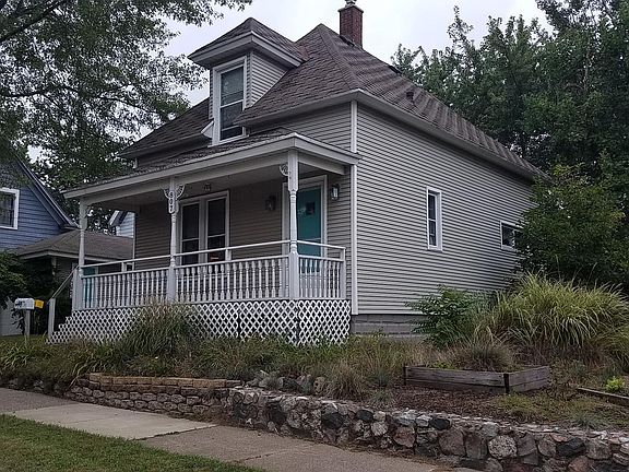2nd image of 807 Wolcott Ave